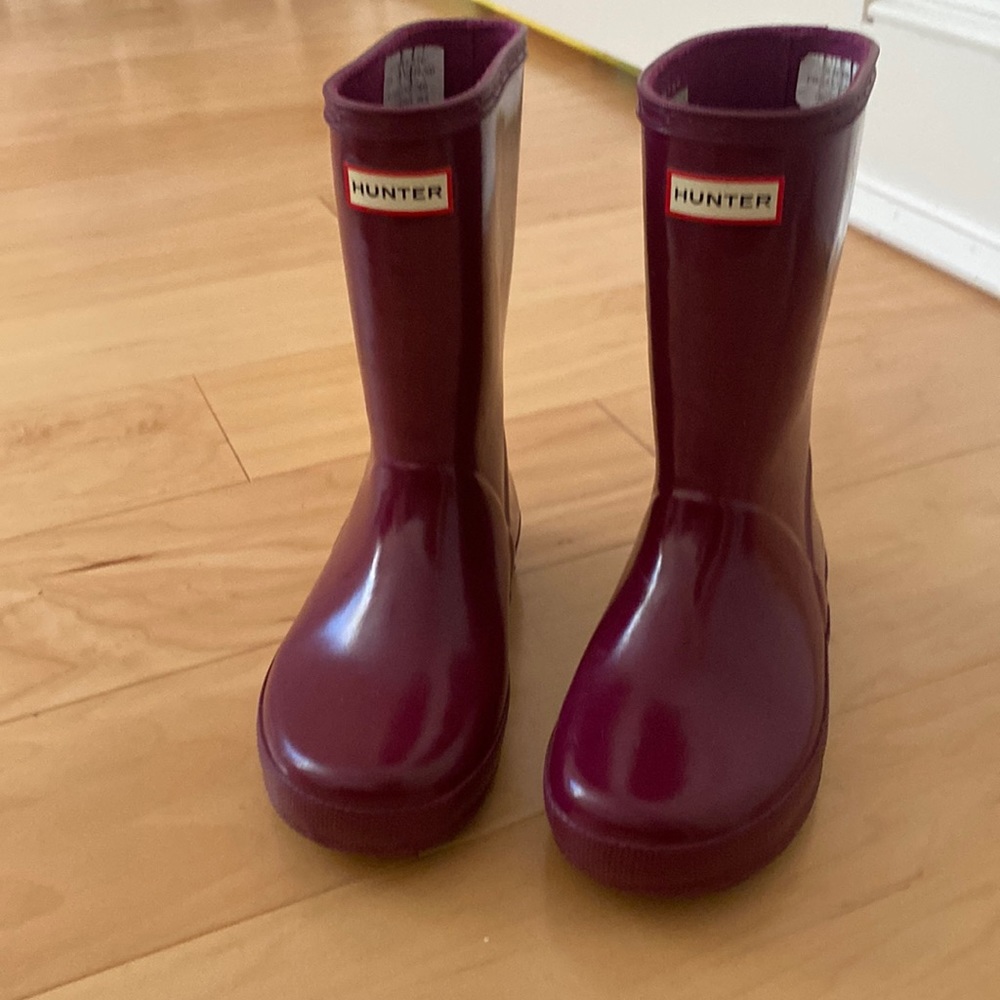 Hunter boots size 13 little girl